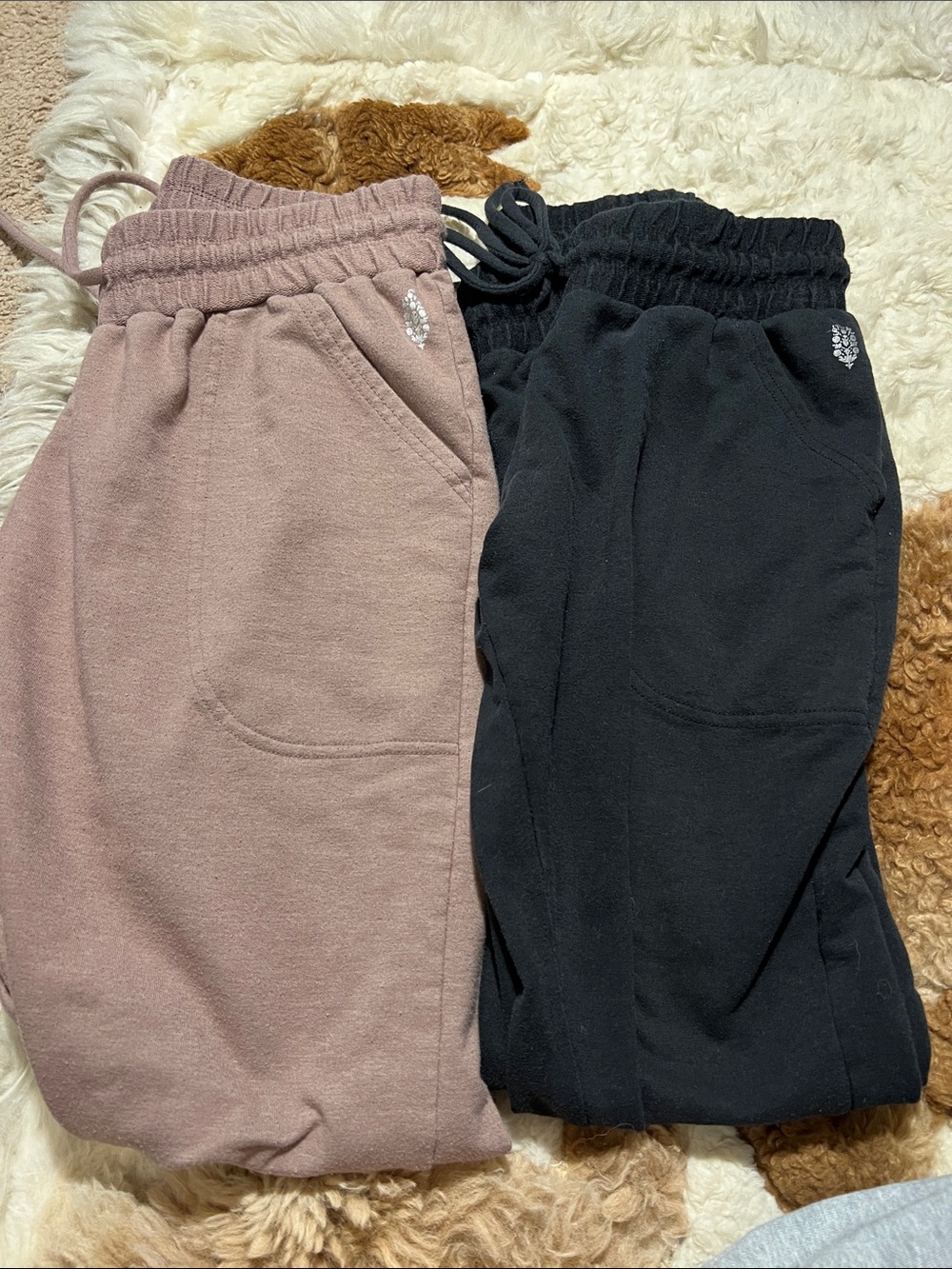 FP Movement Sunny Skinny Sweatpants black and dusky pink size small & medium